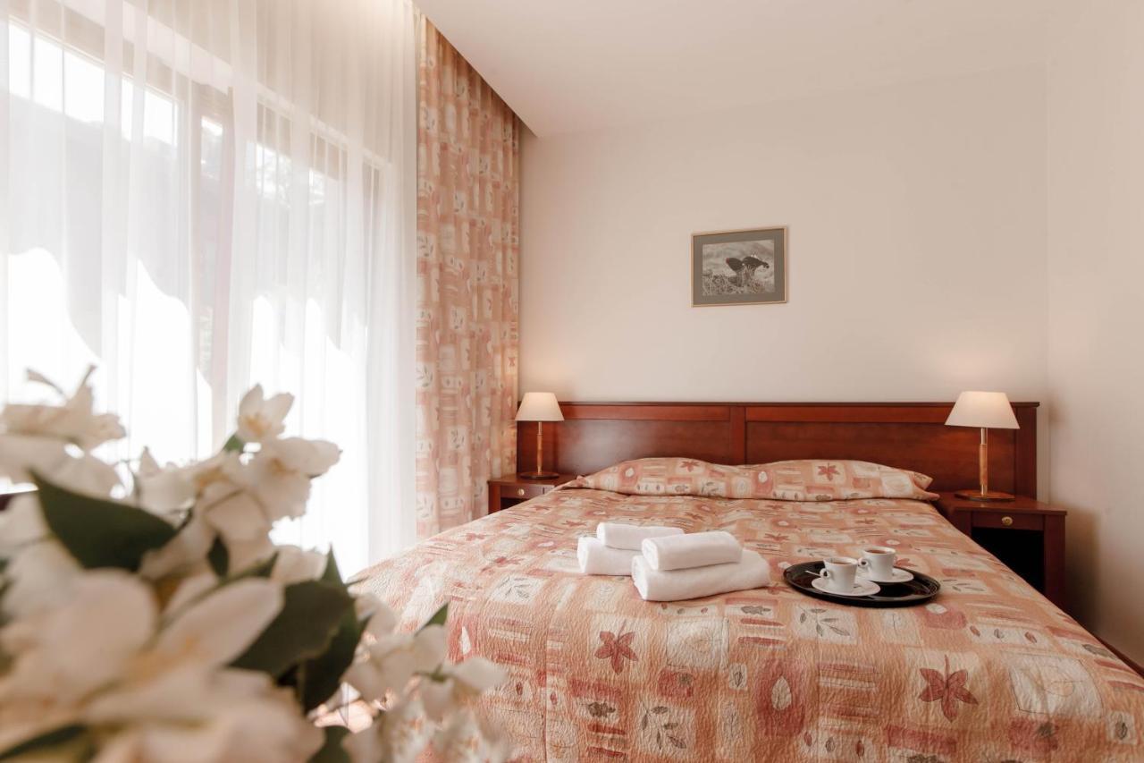 Regina Hotel 3*