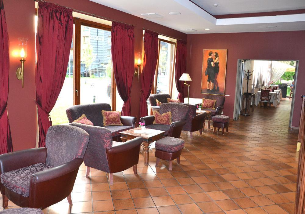 Regina Hotel