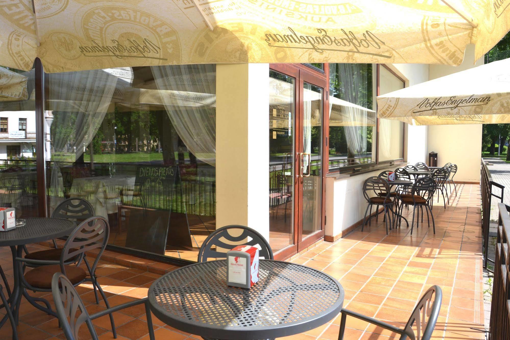 Regina Hotel 3*